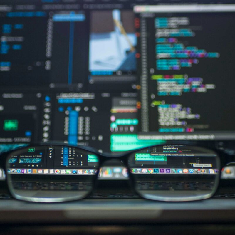 Delitos Informáticos y Nuevas Tecnologías: Un Enfoque Jurídico en la Era Digital