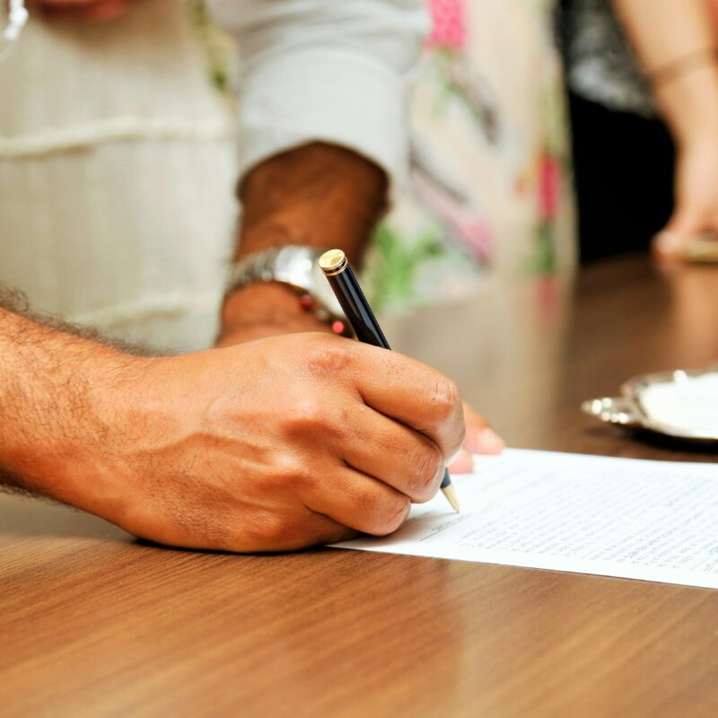 Trámites Notariales y Registro de la Propiedad